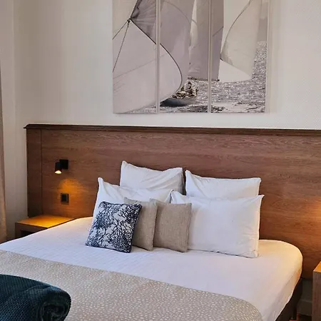 Du Port 3* サン・マルタン・ド・レ