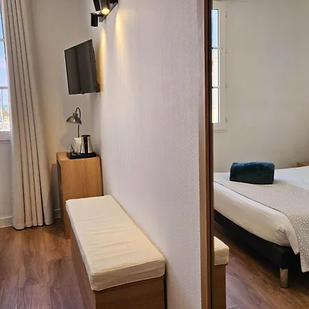 Hotel Du Port