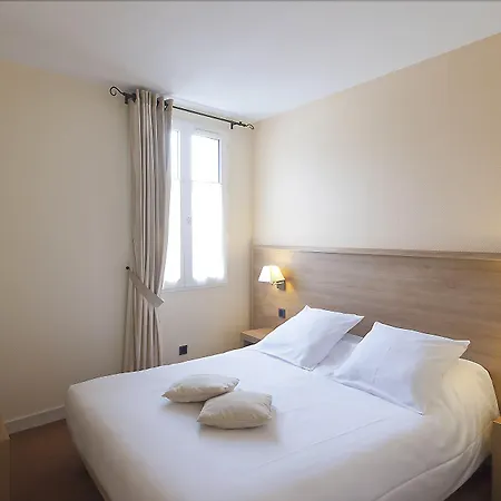 Du Port ホテル 3*