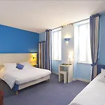 Hotel Du Port 3*