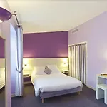 Du Port Hotel