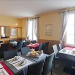 Du Port 3*