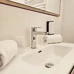 Du Port Hotel 3*