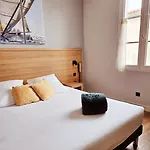 Du Port Hotel 3*