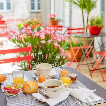 Hotell Du Port