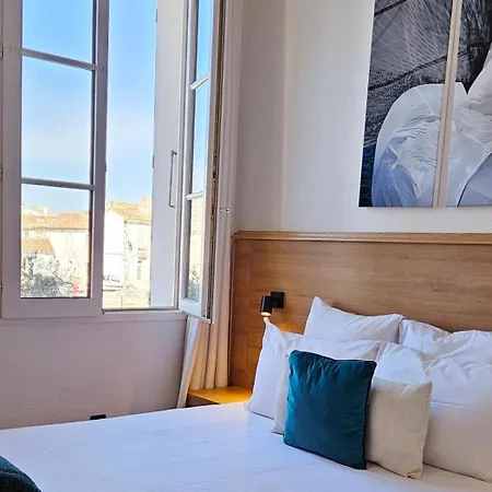 Hotell Du Port 3*