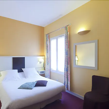Du Port Hotel 3*