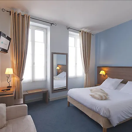 Du Port Hotel
