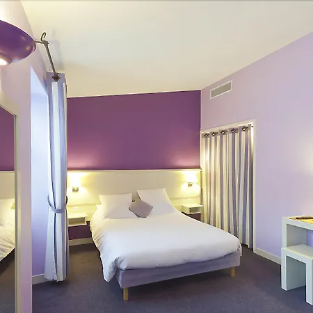 Du Port Hotel