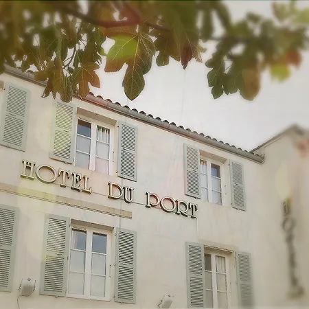 Hotel Du Port 3*